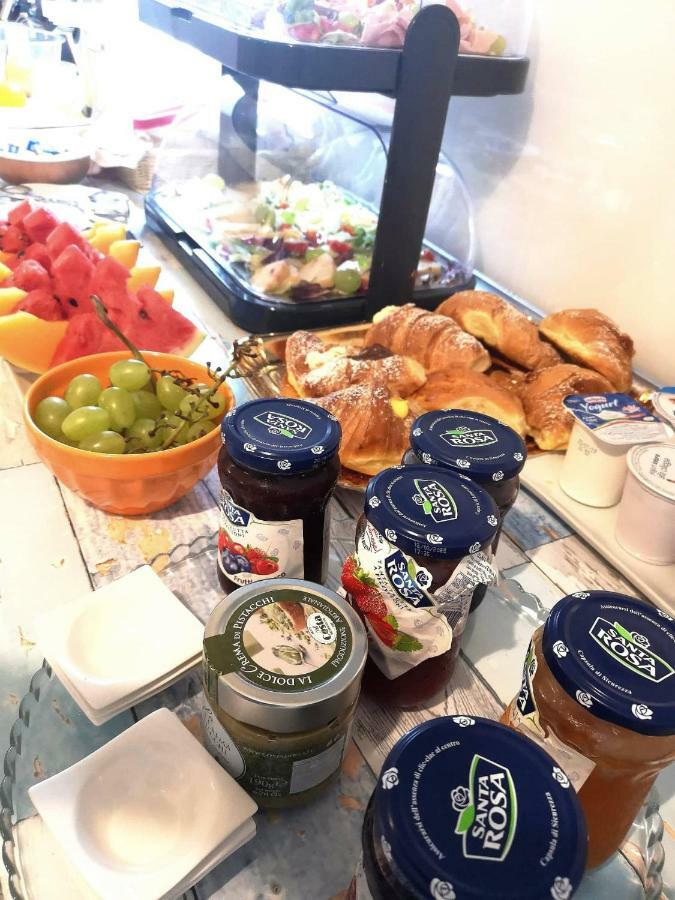 L'Infinito Bed & Breakfast Salerno Dış mekan fotoğraf